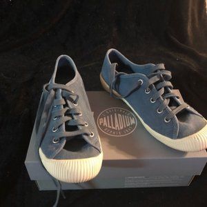 Palladium Blue Angora Flex Lace sneaker 6.5